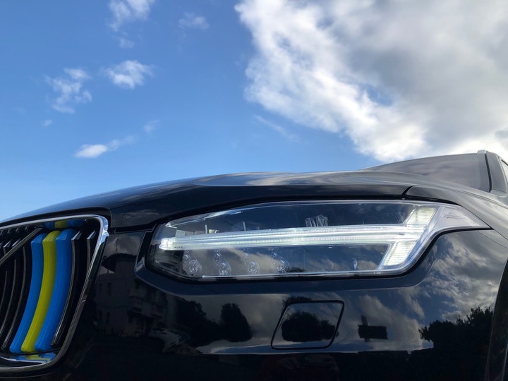 好像沒有很多的開箱文 - XC90 B5M