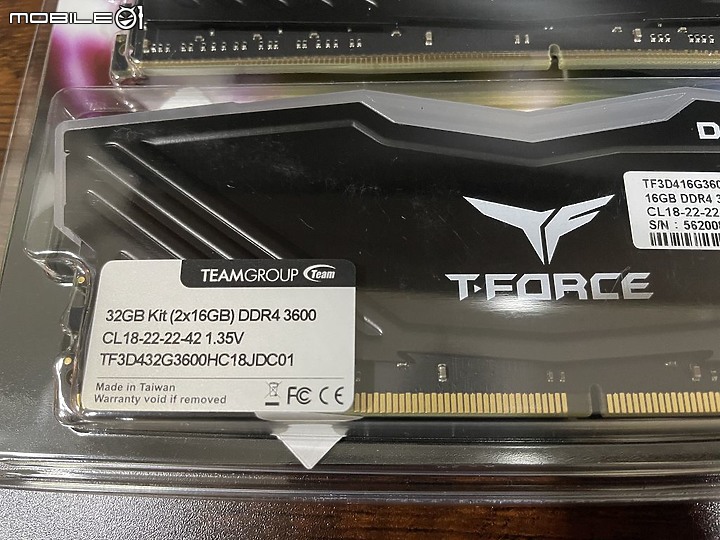 點我看大圖 簡約風格 T-Force Delta RGB DDR4-3600 簡單開箱