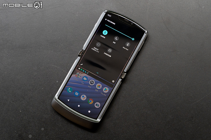 刀鋒來襲!Motorola Razr 5G 11/16開賣 售五萬有找