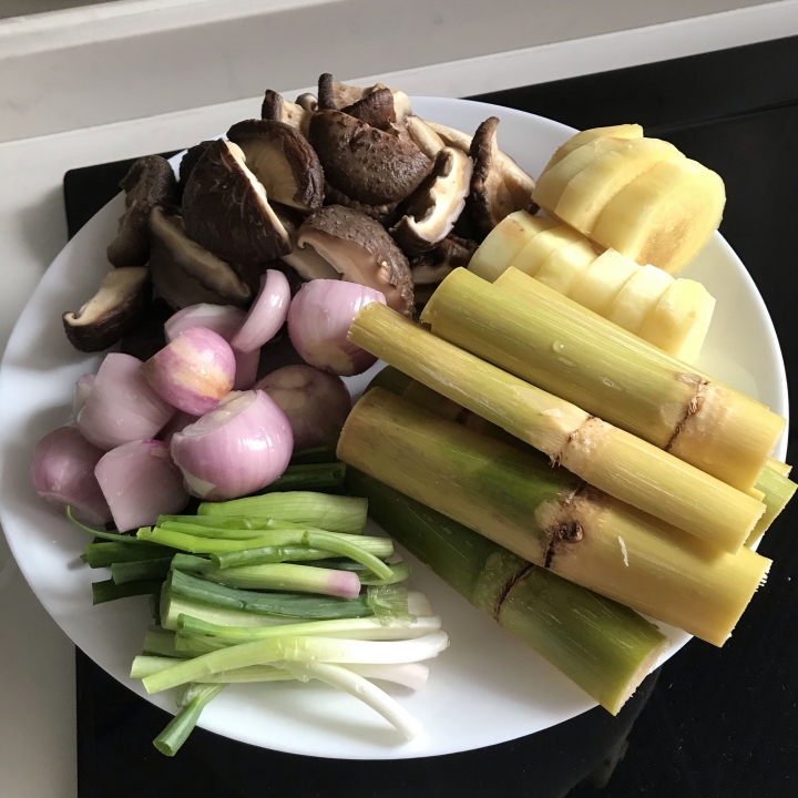 【食譜分享】冬天快來了，羊腩煲🐏