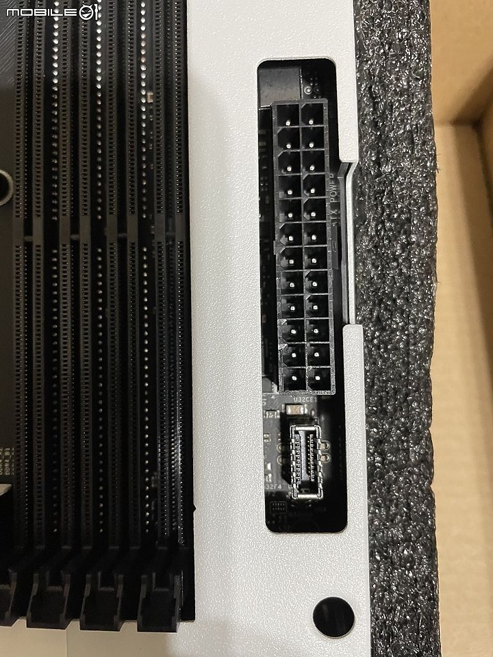 NZXT 信仰全家桶 HUE2 Z490 N7 主板/ Kraken 水冷/ ELITE 機殼