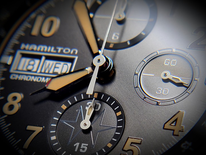 點我看大圖 《是你的跑不掉》Hamilton Khaki Aviation X-Wind Day Date Chronometer 腕錶 (圖多文長)
