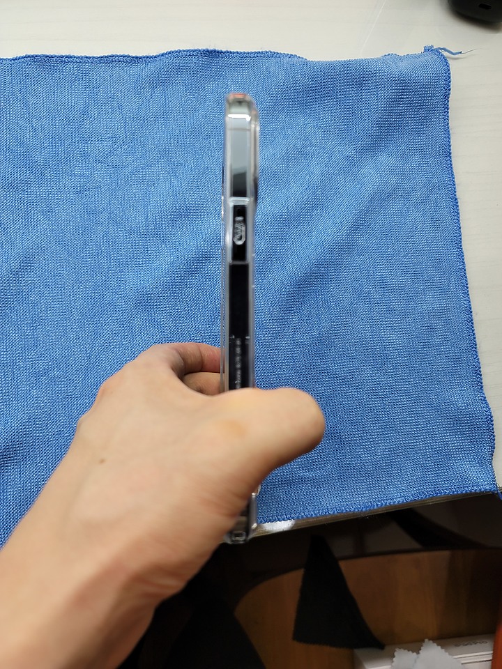 Iphone 12 pro max 保護殼+玻璃貼的完美搭配