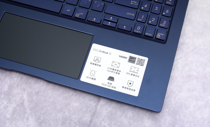 雙螢幕蹦出新滋味 ASUS ZenBook 15 UX534FTC