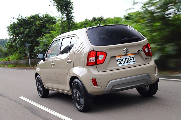 小改款Suzuki Ignis試駕！不只輕油電，還帶來更多進化
