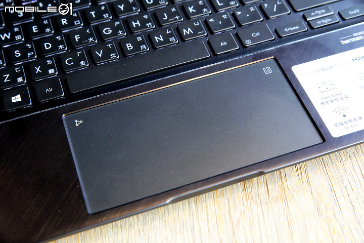 懶人創作與漫畫追劇 - ASUS ZenBook Flip 14