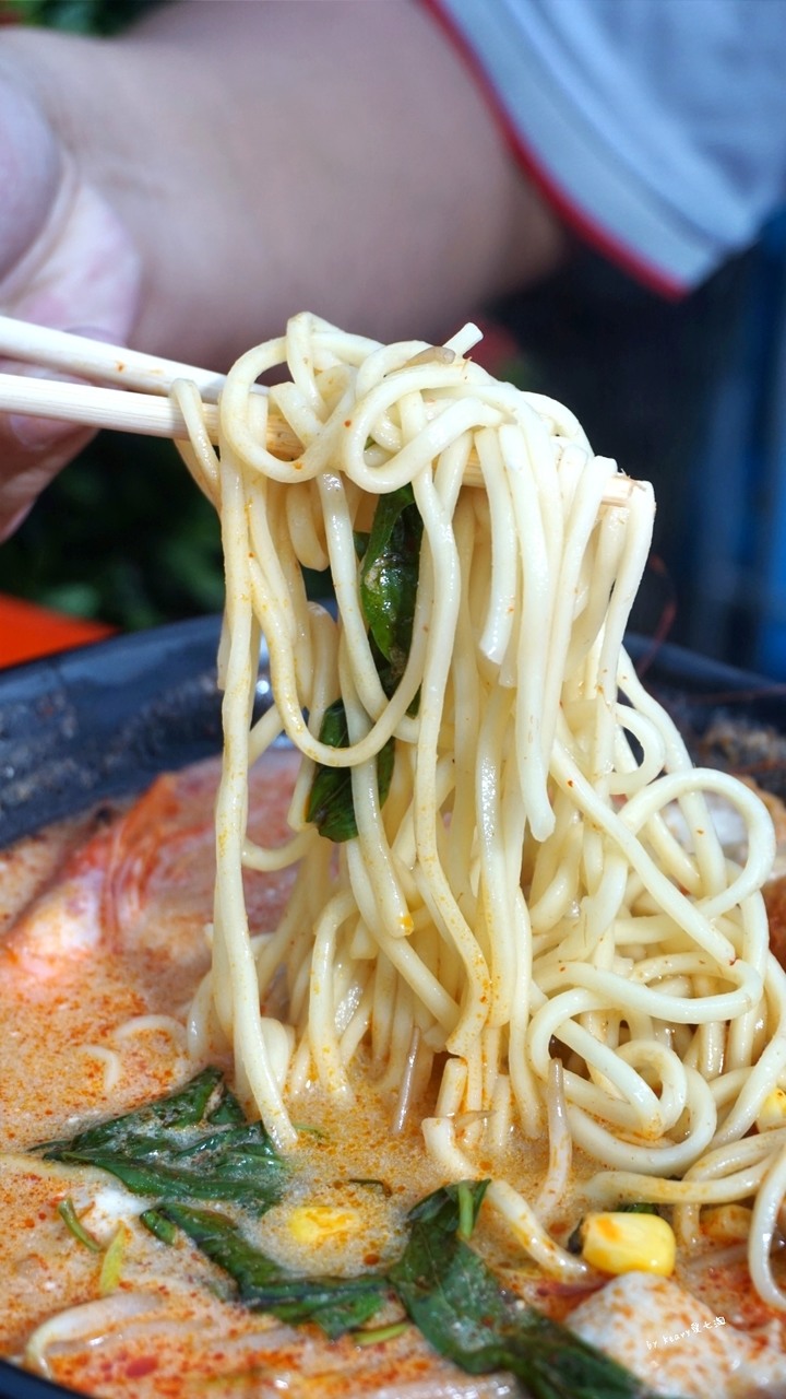 ★屏東東港★【檳州村-新加坡風味麵食】東港夜市美食/潮州夜市美食/叻沙麵。