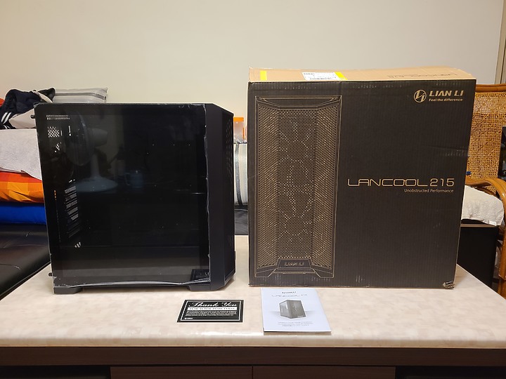 [風行無阻] LIANLI 聯力 Lancool 215 E-ATX機殼 兼具散熱&防塵&顏值的平價選擇