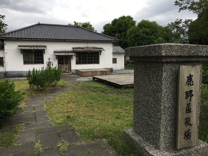 搭末班車「藍皮普快」騎遊台東鹿野