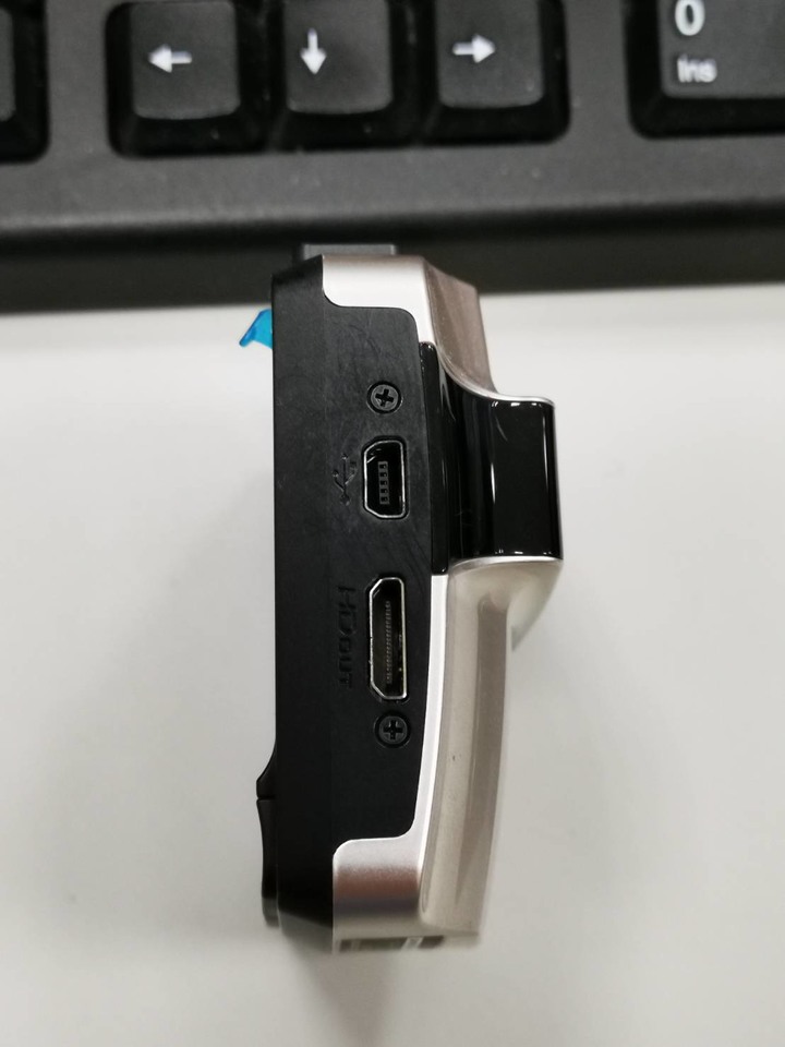 【詢問】請推薦使用miniUSB充電孔和有凸字形支架接頭的行車紀錄器