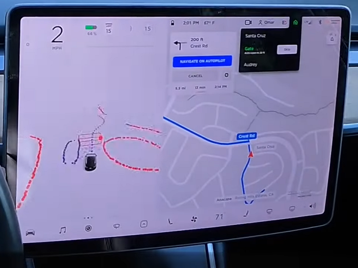 《Autopilot》FSD初探28－路口轉彎碰上三角錐／鐵門辨識變化