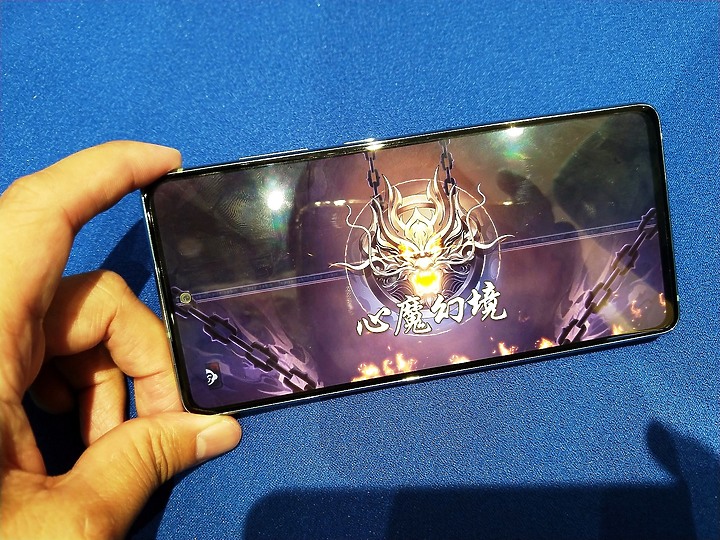 《輕旗艦》Galaxy S20 FE體驗心得分享《hen~出色》