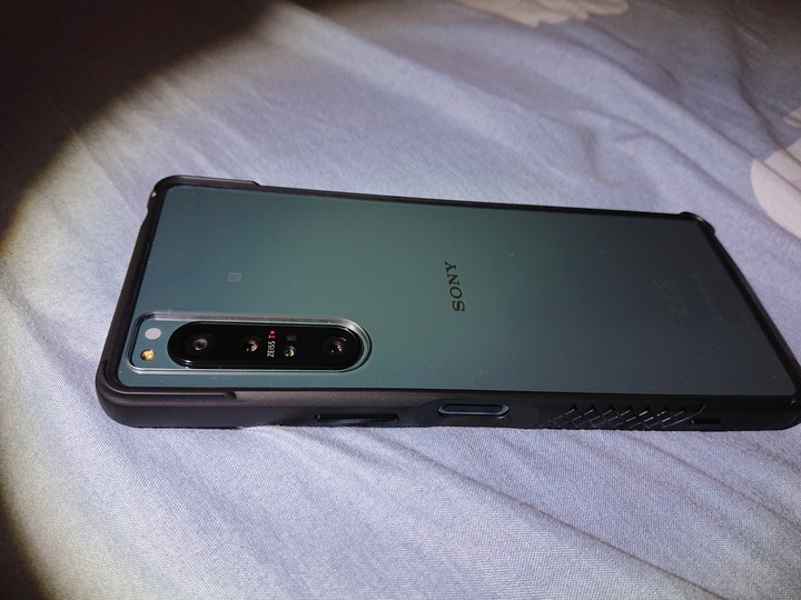 SONY Xperia 1 II 鏡湖綠 保護殼及玻璃貼分享