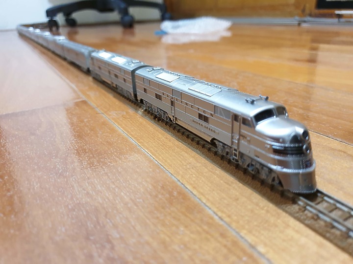 (鐵道模型) 遲來開箱 kato 106-056 California Zephyr 加州和風號