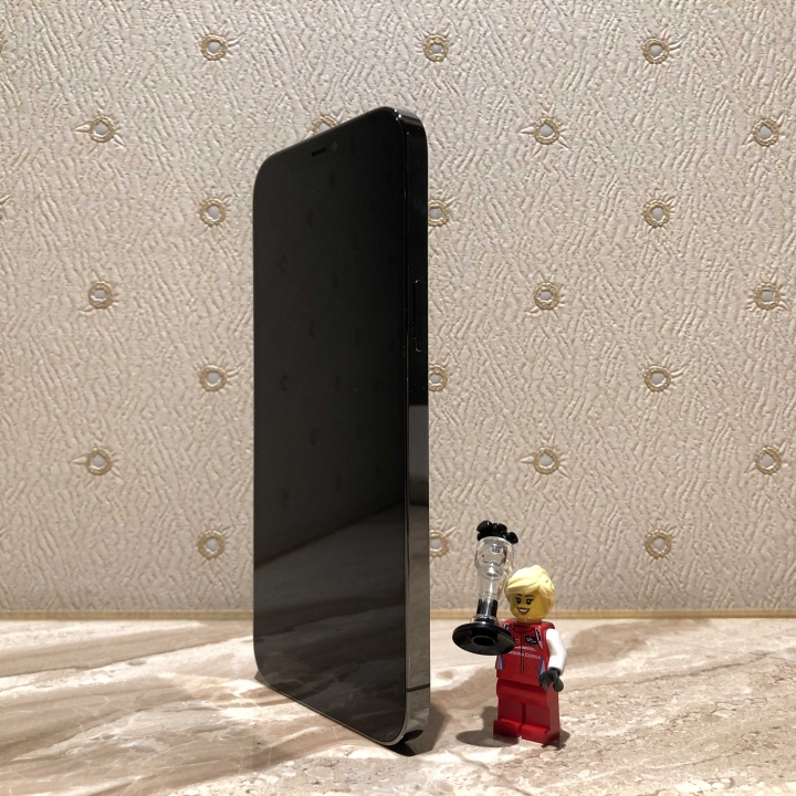 iPhone 12 Pro Max 石墨黑 開箱分享