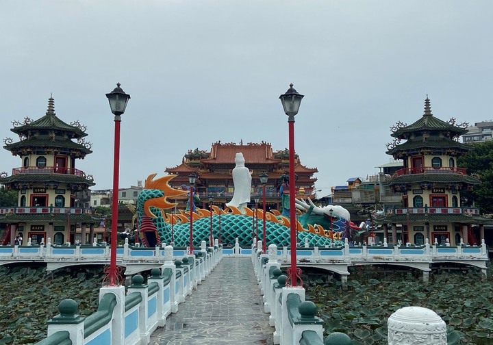 點我看大圖 《高雄左營景點》春秋戰國走一回
