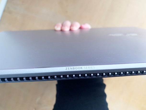 點我看大圖 ASUS UX425挑選困難症發作