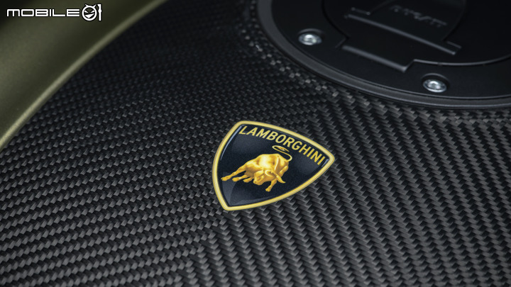 【海外快訊】聯名超跑品牌 DUCATI Diavel 1260 Lamborghini 貴氣登場!