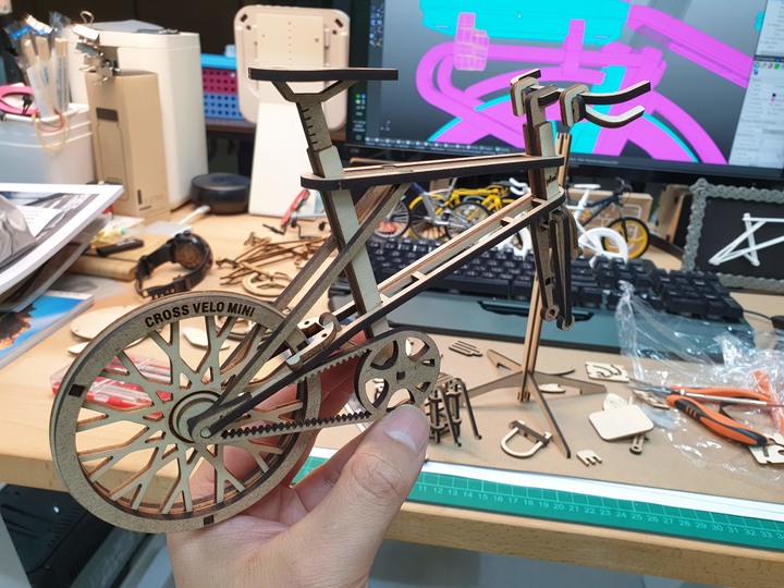 小徑車再縮小成六分之一 : CVM™【皮帶小徑車】比例模型