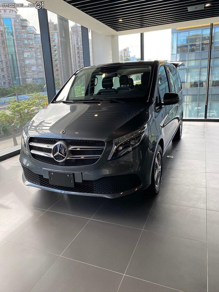 點我看大圖 Benz v220d陪伴試駕分享 (與Lexus RX比較)