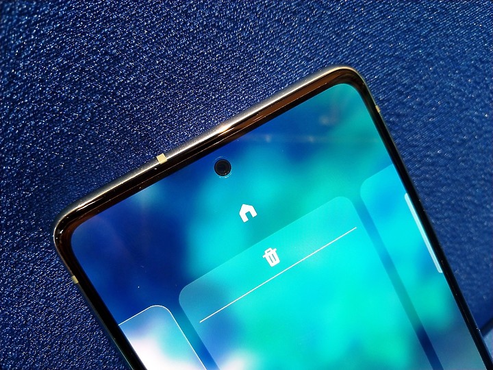 《輕旗艦》Galaxy S20 FE體驗心得分享《hen~出色》