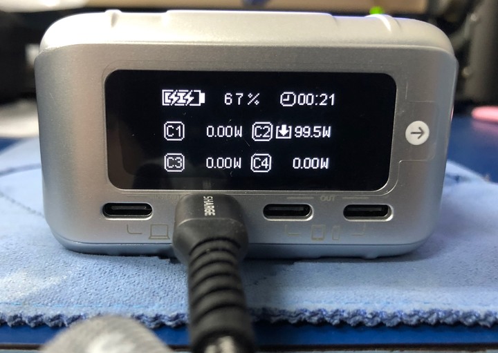 【新款微開箱】Zendure SuperTank Pro 26800 OLED 雙向100w