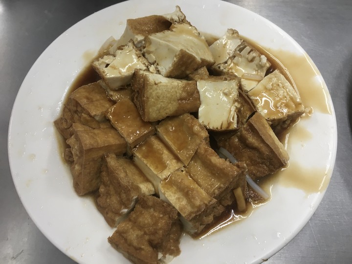 [食記] 帥哥米粉湯，台灣新北新店，在地超人氣小吃！