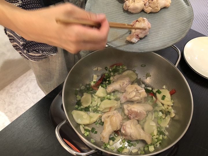 廚房必備三把刀，ARCOS一次滿足~試做三杯雞