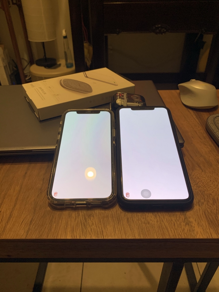 iPhone 12 pro 螢幕發黃問題
