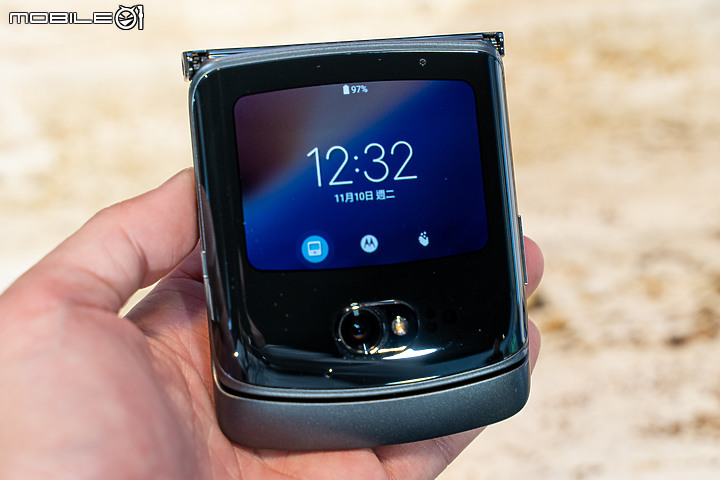 刀鋒來襲!Motorola Razr 5G 11/16開賣 售五萬有找