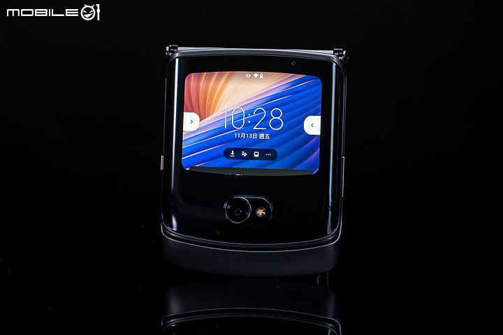 Motorola Razr 5G 以科技重現舊時美好