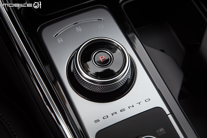 KIA新一代Sorento旗艦版試駕|顏值、科技、質感一次擁有,難以忽視的強悍新休旅!