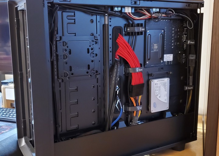 Fractal Design Meshify 2 簡單開箱