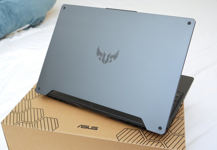 平價香香機 ASUS TUF GAMING A15 電競筆電開箱