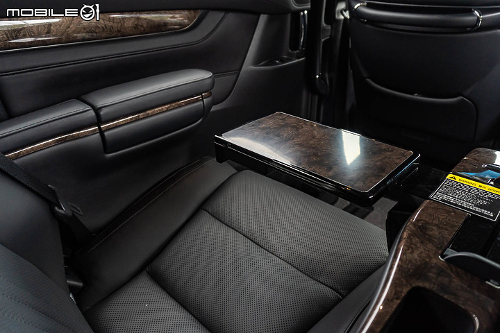 Toyota Alphard Hybrid 試駕|真 • 平穩舒適油電就對了