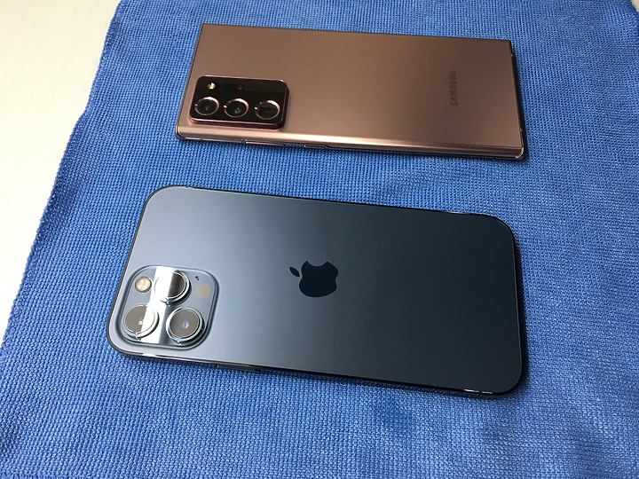 iPhone 12 pro max 和 note 20 ultra 外型比較
