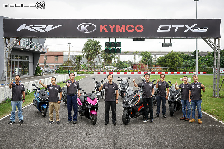 KYMCO KRV 「小AK」賽道首試|跨世代全新旅跑 再創水冷白牌王者風範