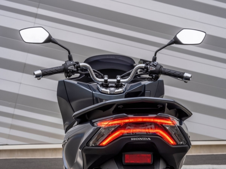 2021 Honda adv150 & PCX 台本會進嗎？