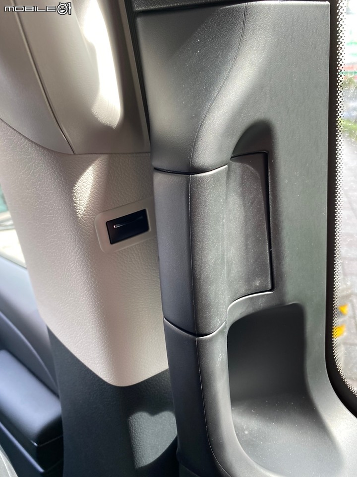 點我看大圖 Benz v220d陪伴試駕分享 (與Lexus RX比較)