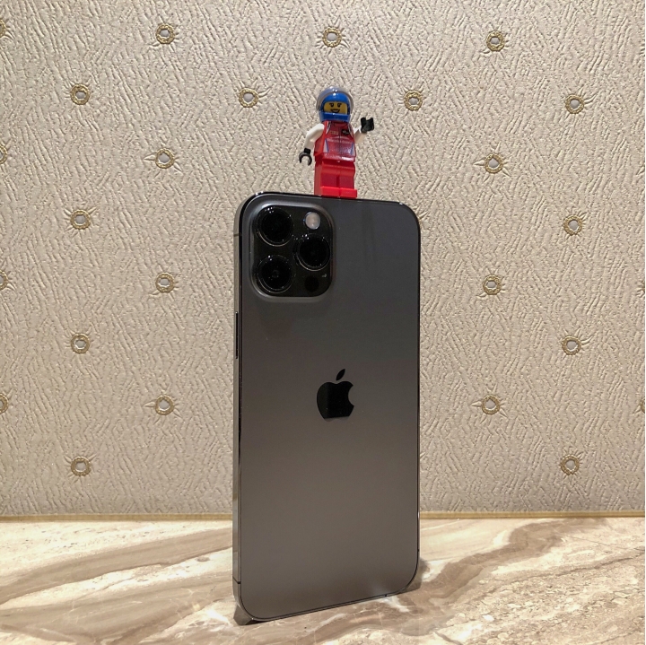 iPhone 12 Pro Max 石墨黑 開箱分享