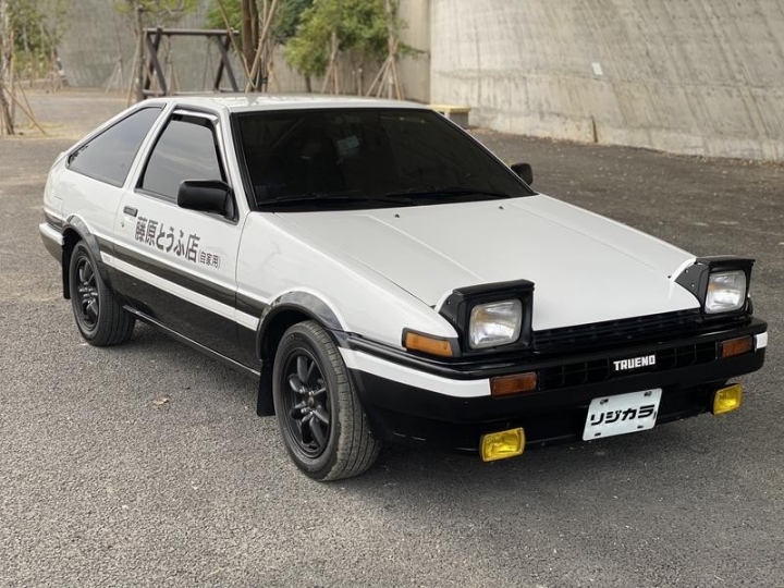 頭文字D裡的那台車