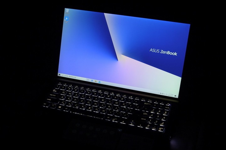 雙螢幕蹦出新滋味 ASUS ZenBook 15 UX534FTC