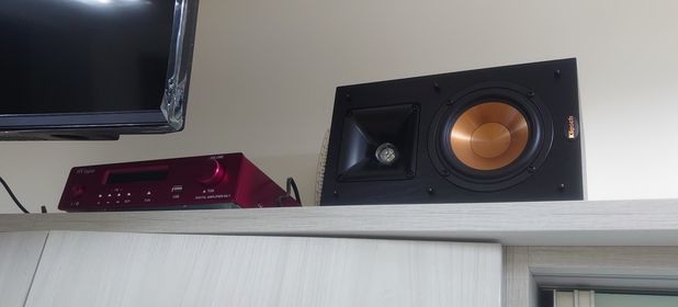 幫朋友公司多媒體視聽室配播放音樂的組合(採用Klipsch B-100喇叭搭配DA-7擴大機)/快樂的工具人(三)