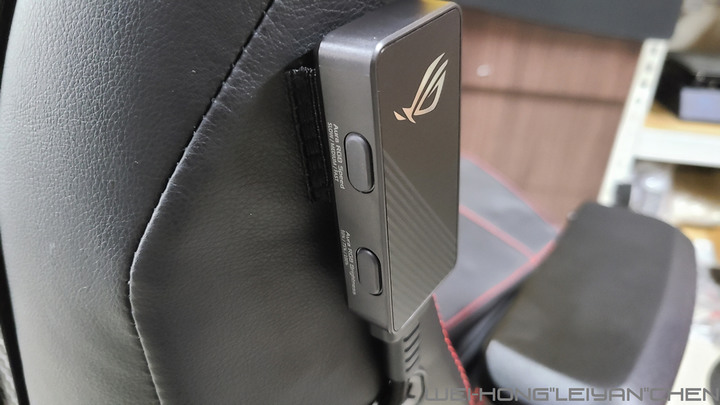 點我看大圖 霸氣外露-ASUS ROG信仰RGB電競椅 CHARIOT (SL300C)