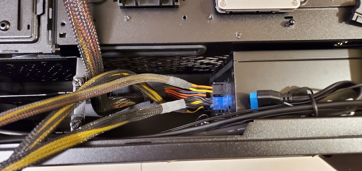 Fractal Design Meshify 2 簡單開箱