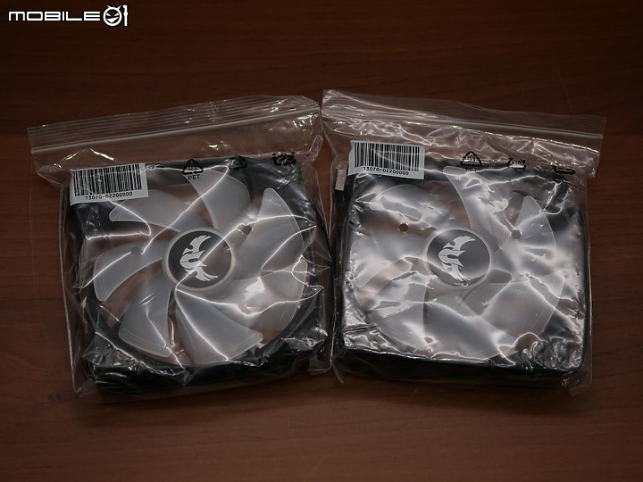 點我看大圖 開箱 TUF Gaming X570 完全版 PRO WIFI/ 240 水冷