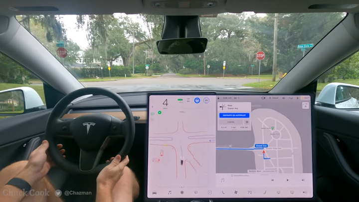 《Autopilot》FSD初探23－辨識人群／路口盲區左轉和辨識