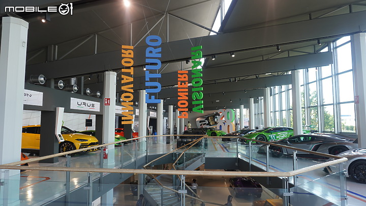 點我看大圖 【Lamborghin博物館+Huracán Performante Spyder試駕+FICO】義大利超跑聖地解任務Ep.3