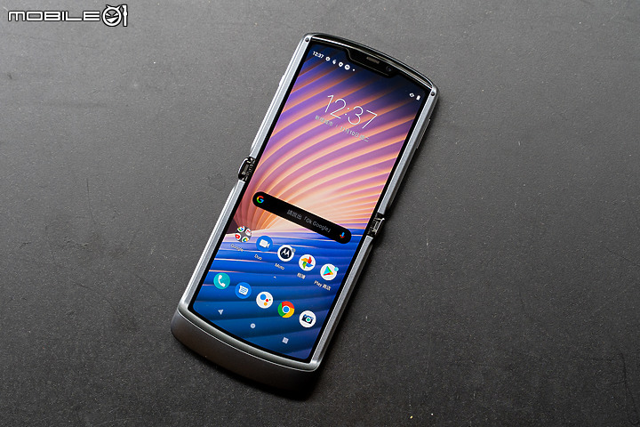 刀鋒來襲!Motorola Razr 5G 11/16開賣 售五萬有找
