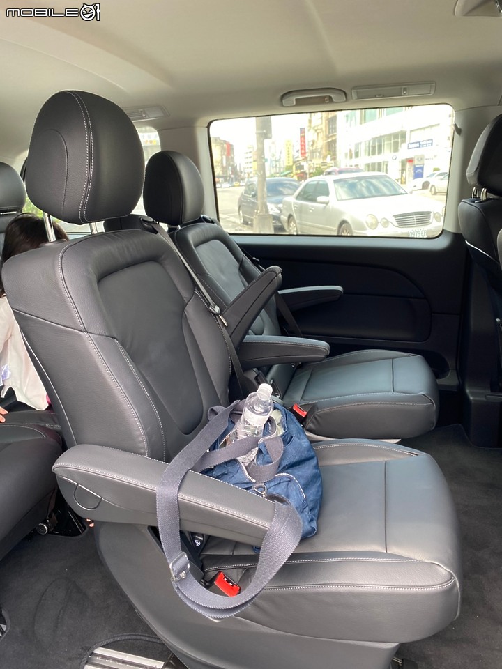 Benz v220d陪伴試駕分享 （與Lexus RX比較）